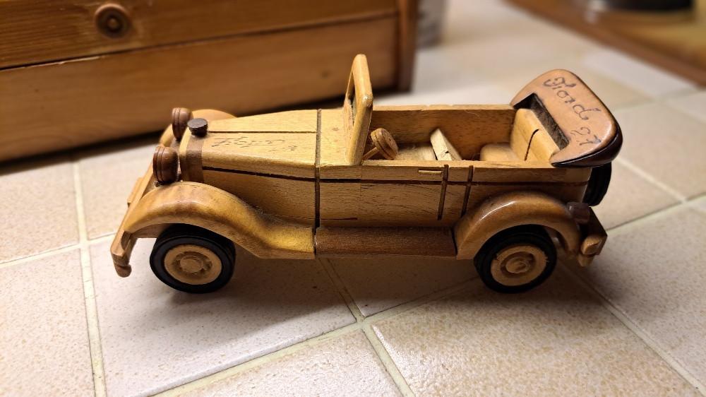 lot 2 voitures en bois fabriquées à Cuba, Enlèvement ou Envoi, Neuf