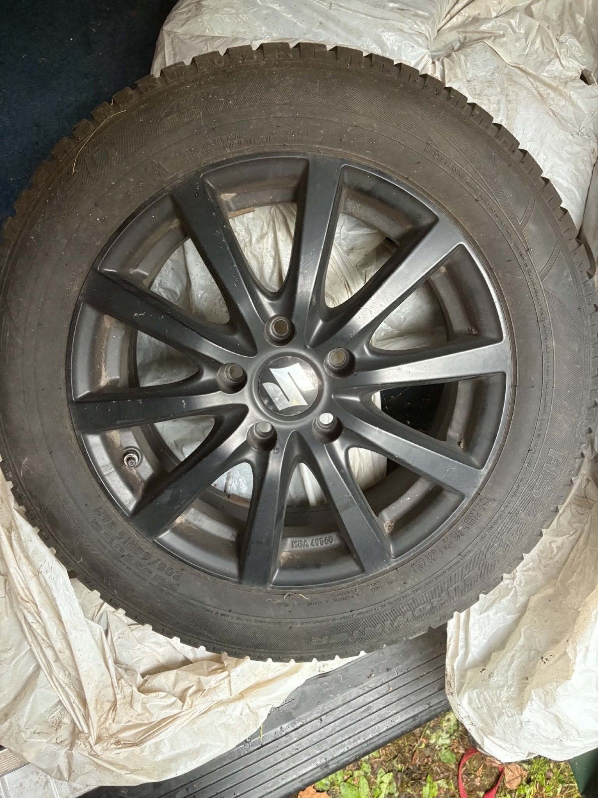 pneu, Autos : Pièces & Accessoires, Enlèvement, Pneus hiver, Pneu(s)