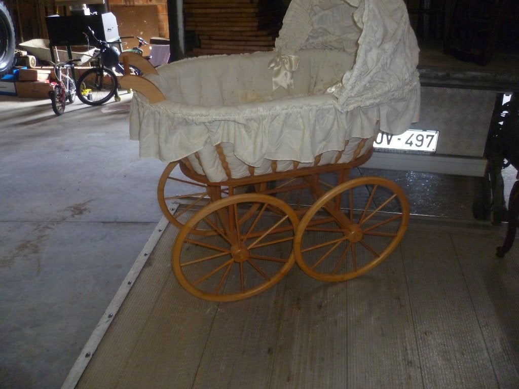 BABY  WIEG (bed), Ophalen