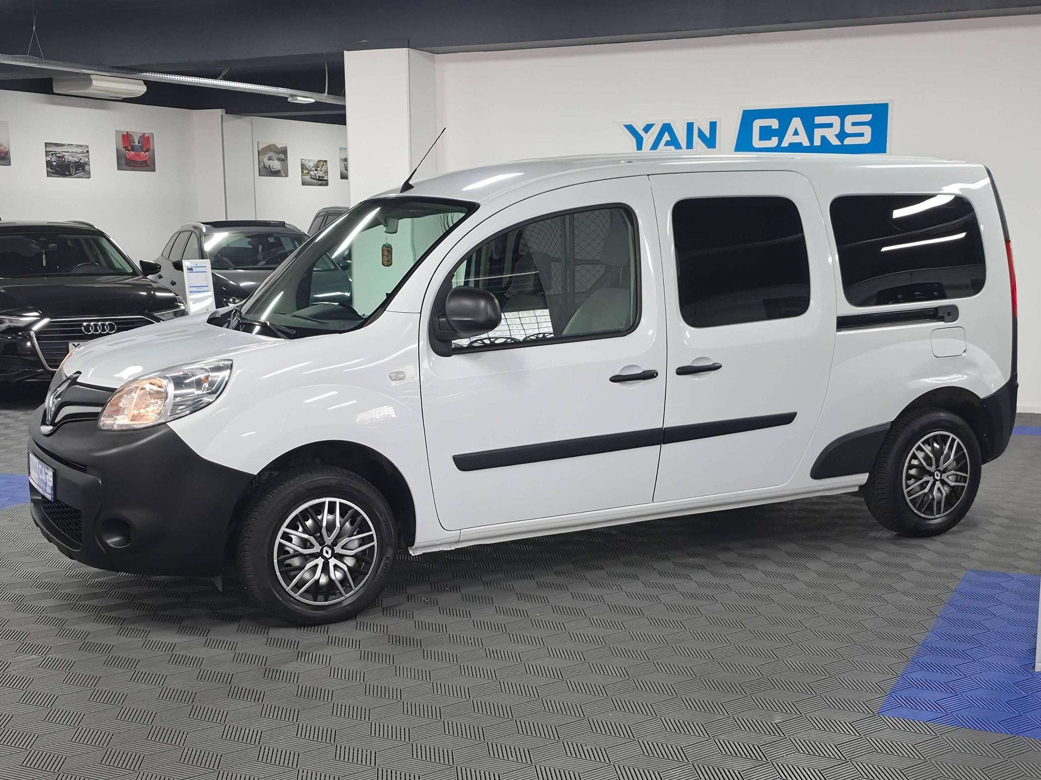 Renault Kangoo MOINS DE KM DU LOT | 31 000km | Distribution, Achat, Entreprise, 1481 kg, 5 portes