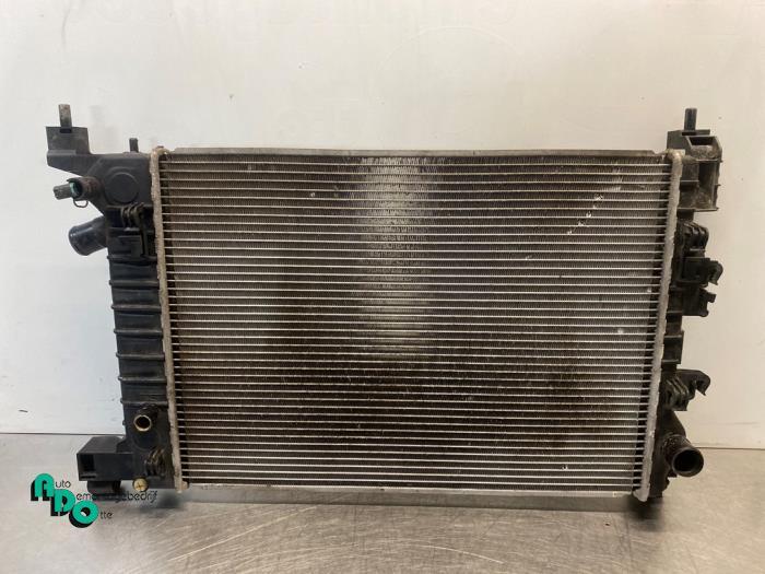 Radiateur d'un Chevrolet Aveo (Aveo 11-), -, 3 mois de garantie, Utilisé, -
