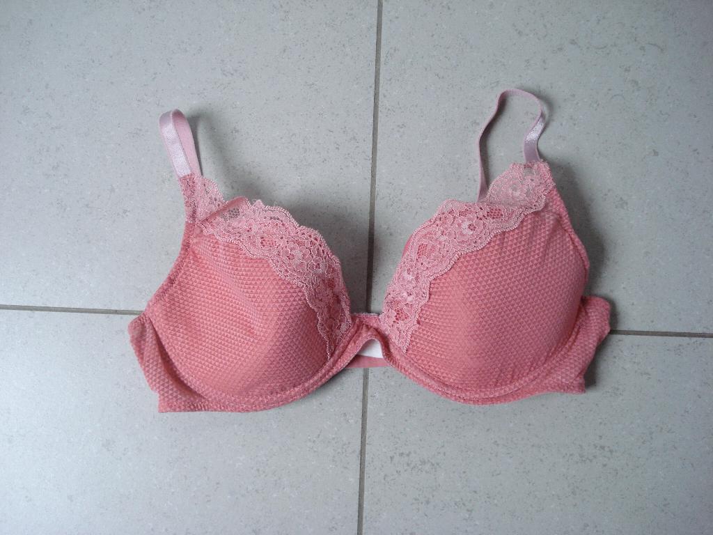 Passionata beha, dames. mt EUR 75D, Passionata, Ophalen of Verzenden, Roze, BH