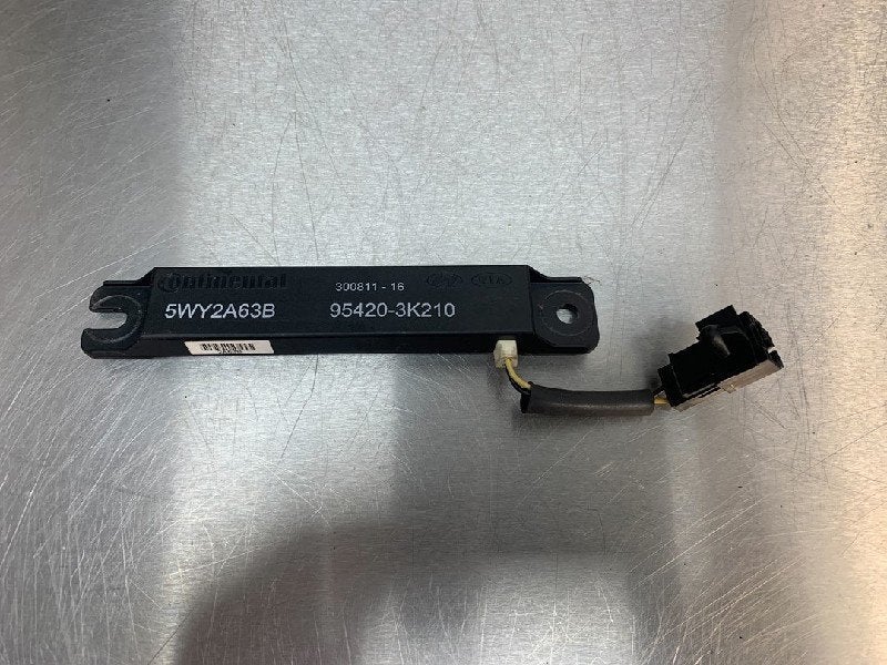ANTENNE D'ACCÈS SANS CLÉ Kia Sportage (SL) (|954203K210|), Autos : Pièces & Accessoires, Kia, Dhr. M. Roggen, Stadsweg 37 37
9917 PV  WIRDUM GR., NL