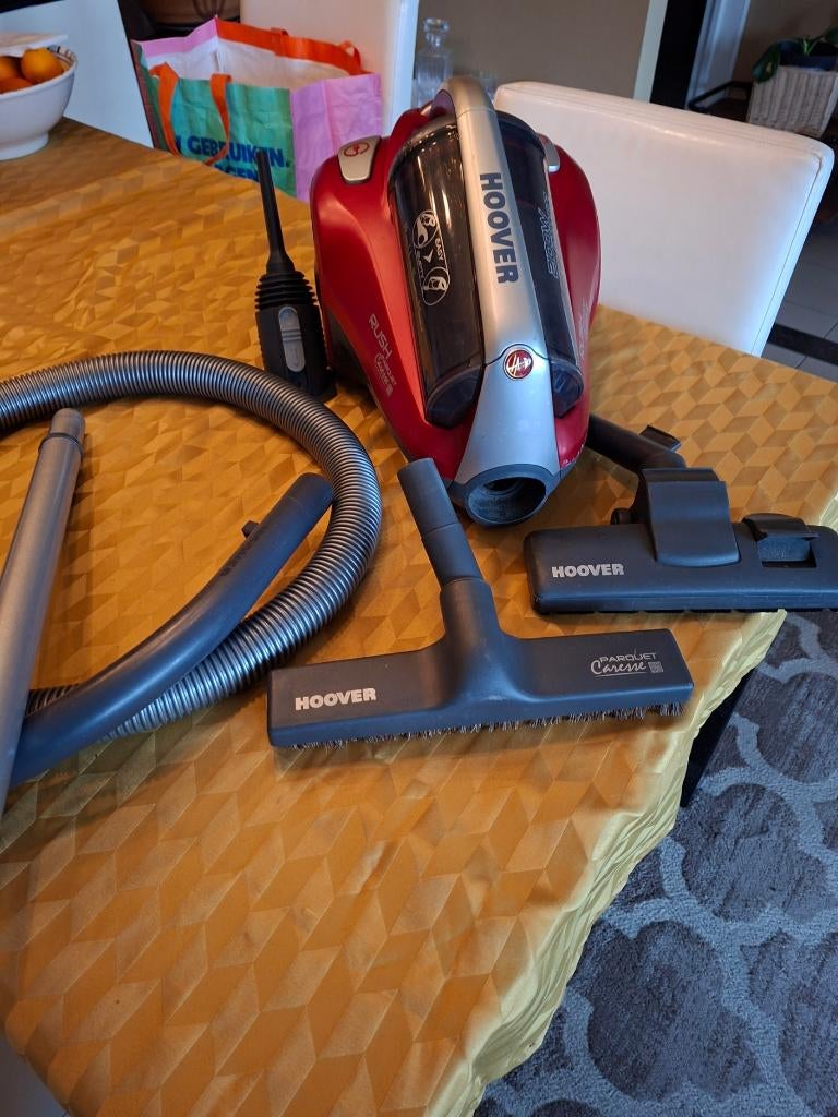 stofzuiger "Hoover", Elektronische apparatuur, Ophalen, Stofzuiger, Zo goed als nieuw, 2000 watt of meer