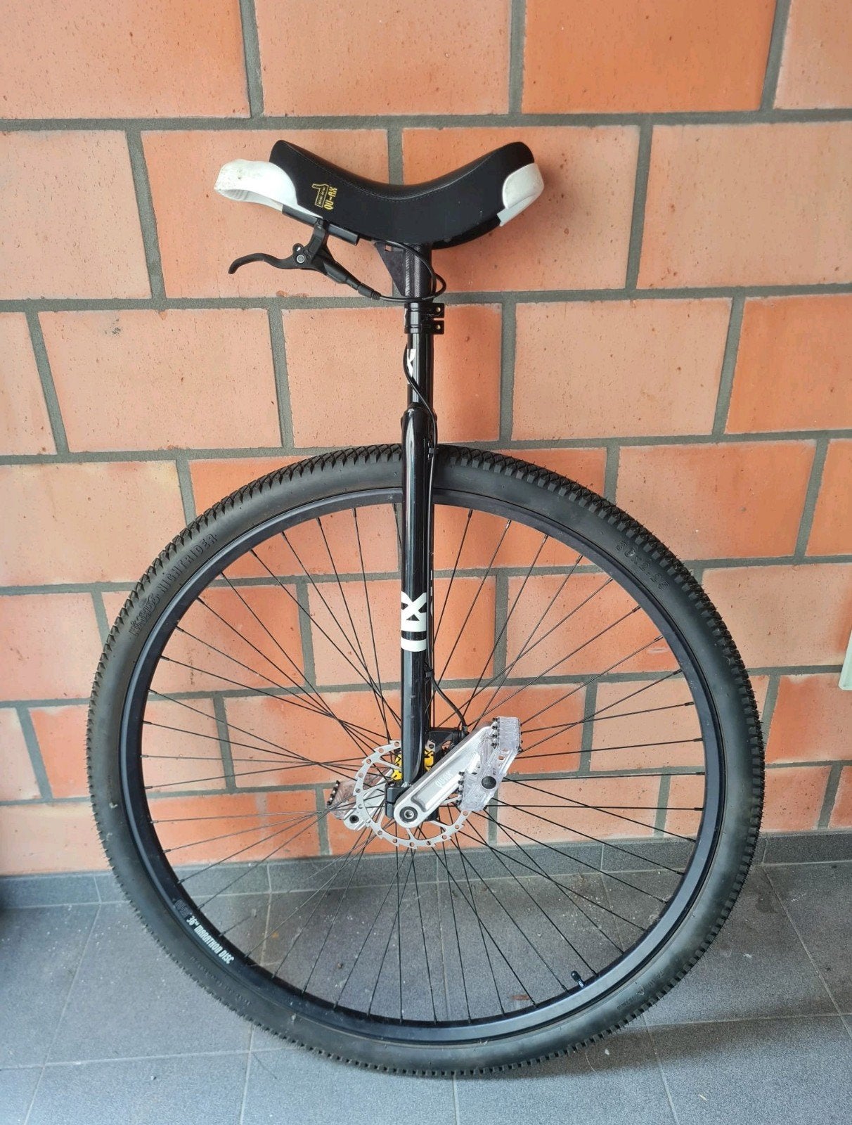 Eenwieler monocycle Model: Qu-Ax QX-Series  36", Fietsen en Brommers, Ophalen, Schijfrem