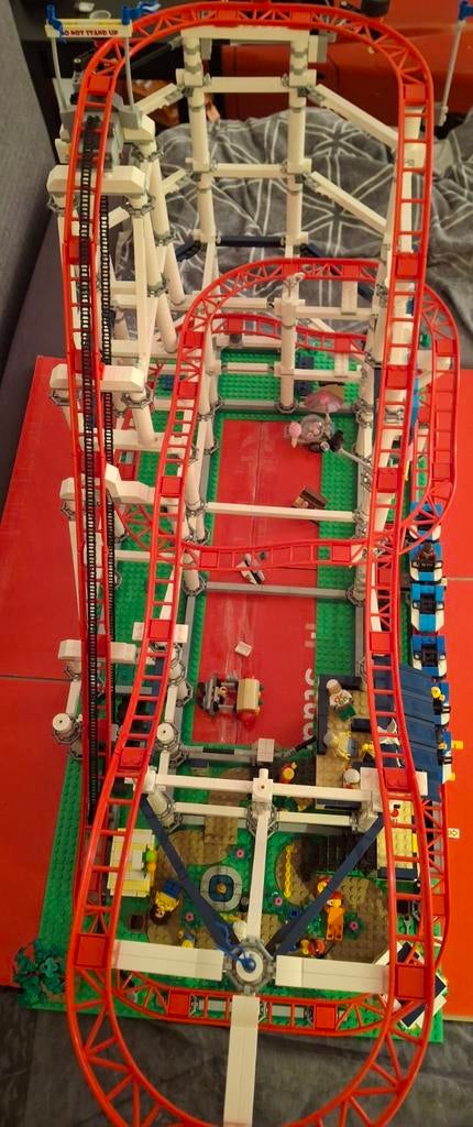 Lego attractie, Ophalen