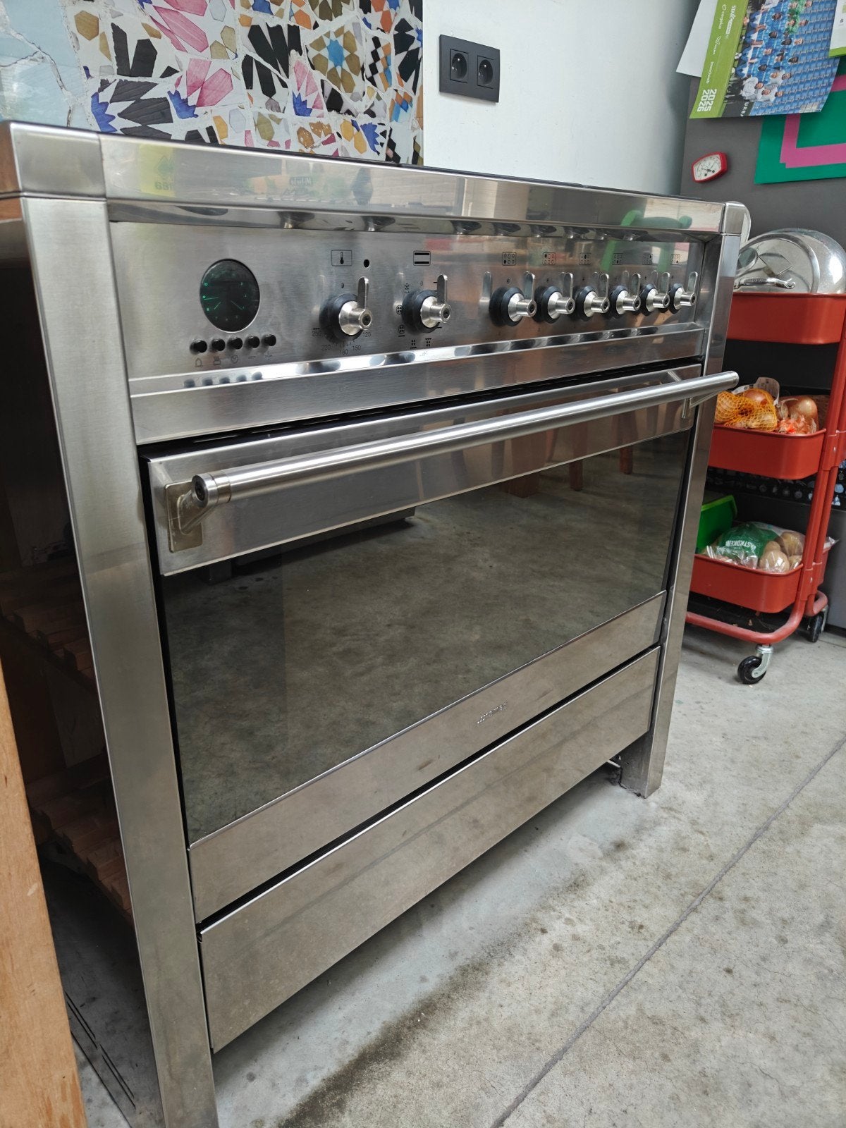 Smeg kookvuur + dampkap 90 cm, Elektronische apparatuur, Fornuizen, Gebruikt, Vrijstaand, Gas, 5 kookzones of meer, Ophalen