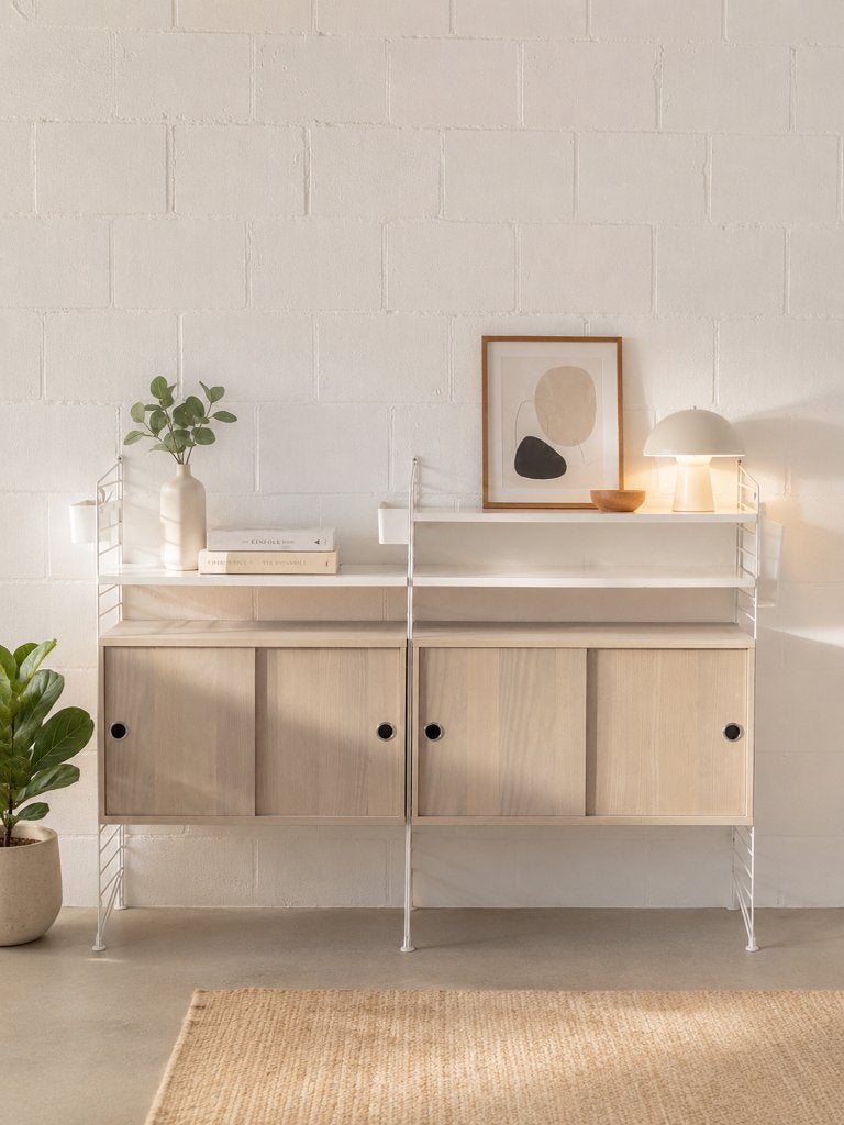Origineel String System wandmeubel | wit/essen complete set, Ophalen, Zo goed als nieuw, 25 tot 50 cm, Met deur(en)