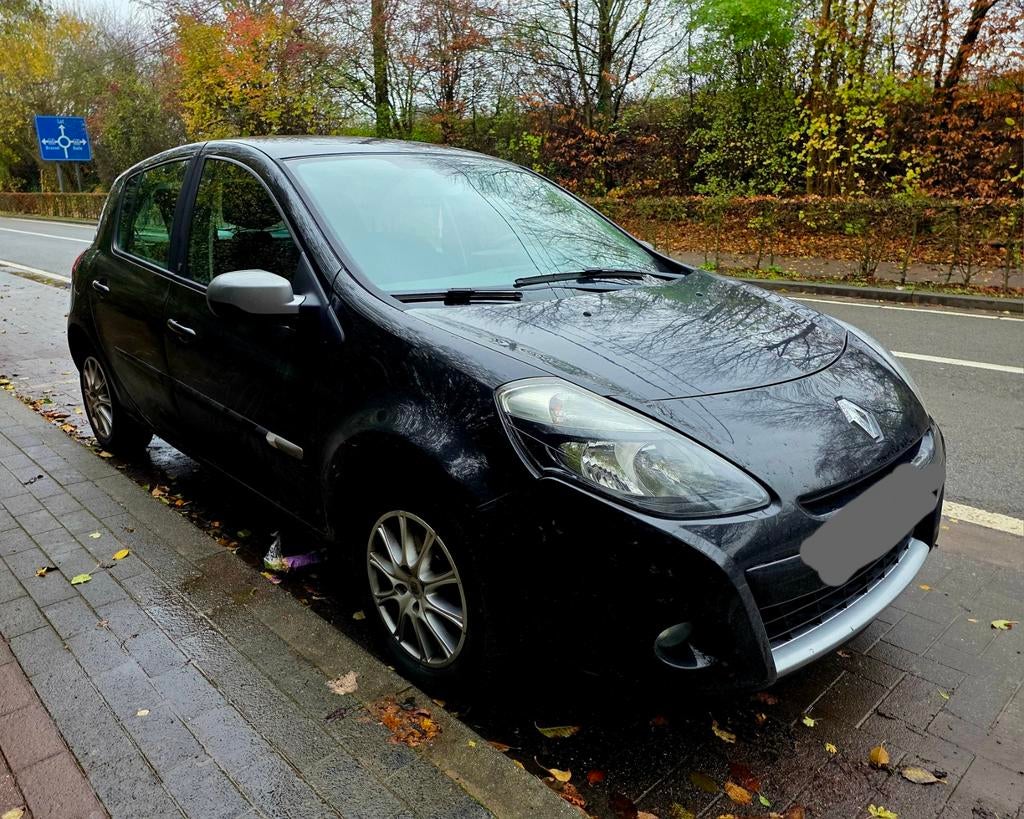 Renault Clio 1.2 essence 127.000km, Autos, Euro 5, Achat, Noir, 5 portes