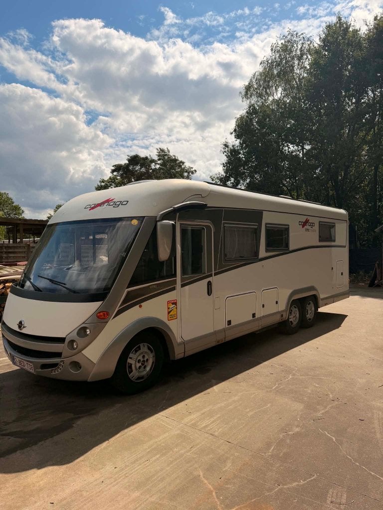 TE KOOP --- Carthago Chic C-Line I XL 5.8 Q  !! Topstaat  !!, Caravans en Kamperen, Mobilhomes, Luifel, Fiat, Vloeistofverwarming