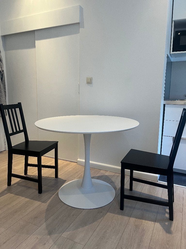 Witte ronde tafel, Ophalen, Zo goed als nieuw, Rond