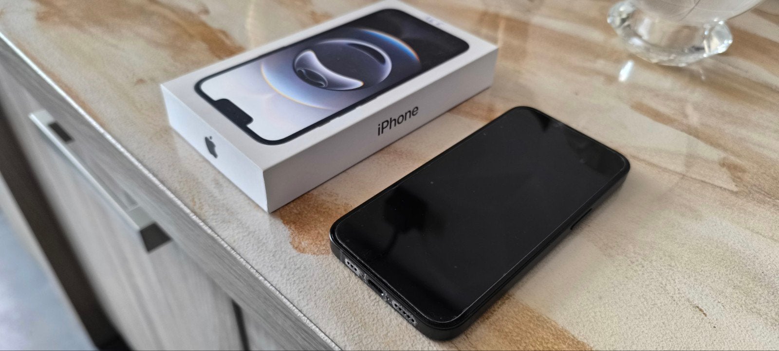 iPhone 16E   (+ un  iphone 7 gratuit), Enlèvement