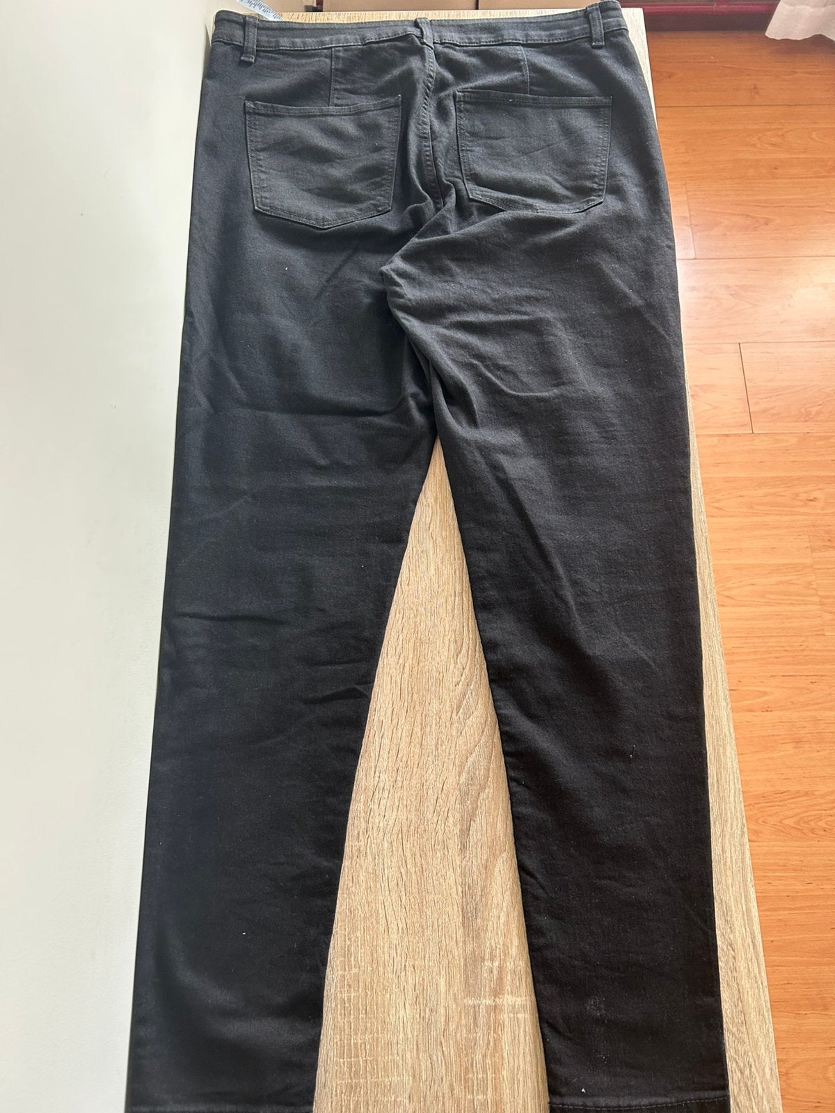 Pantalon noir confortable pour femme C&A, Vêtements | Hommes, Pantalons, Enlèvement, Comme neuf