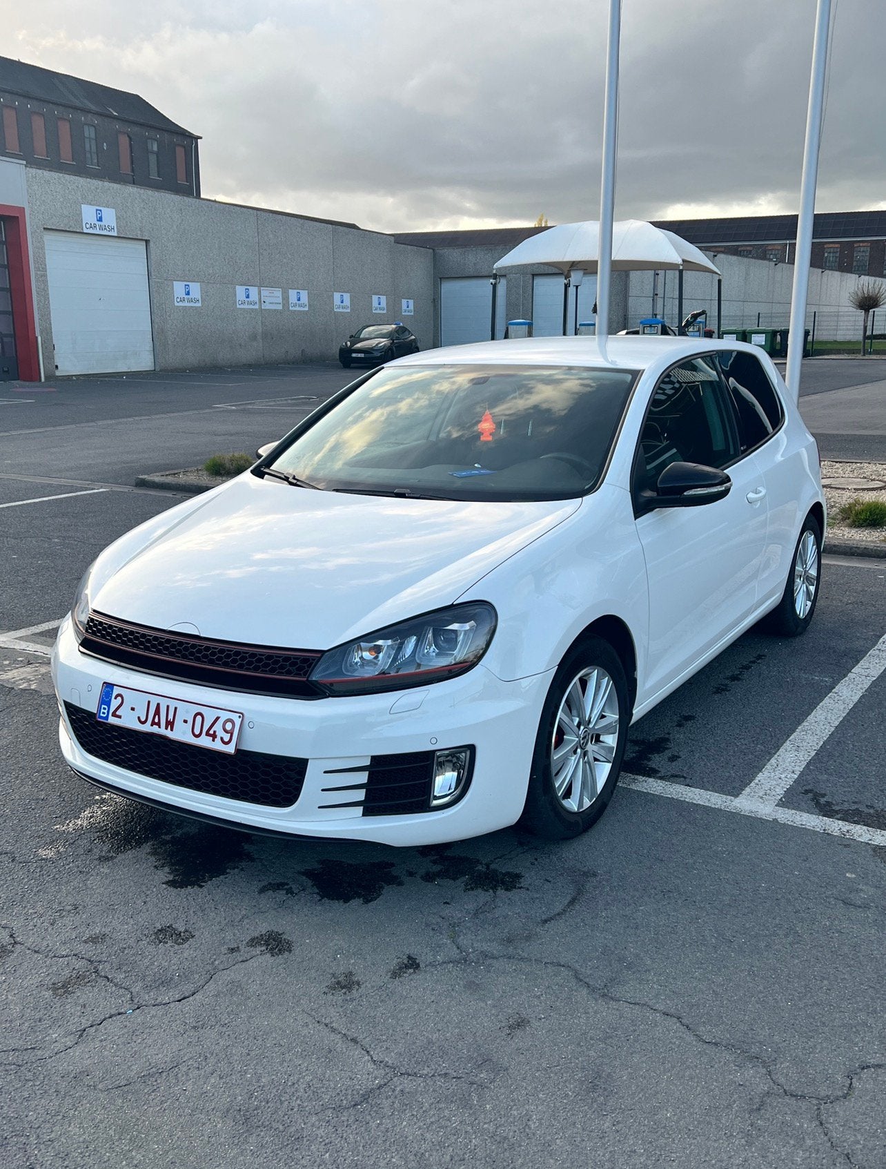 Golf 6 bezine 2011  163000km prijs 5.300, Auto's, Euro 5, Wit, Adaptive Cruise Control, Dealer onderhouden