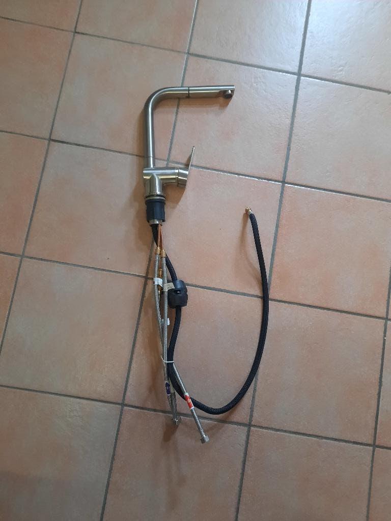 robinet mitigeur, Moins de 25 cm, Autres couleurs, Moins de 100 cm, Comme neuf