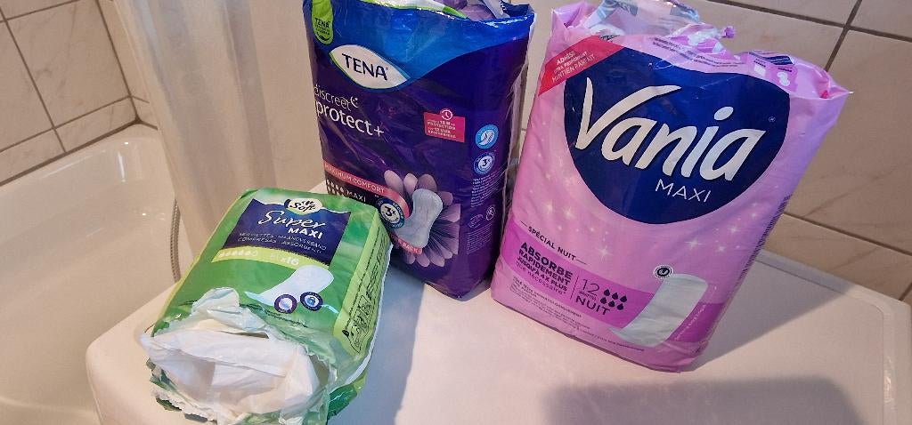 3 geopende verpakkingen maandverband nacht, Ophalen, Nieuw