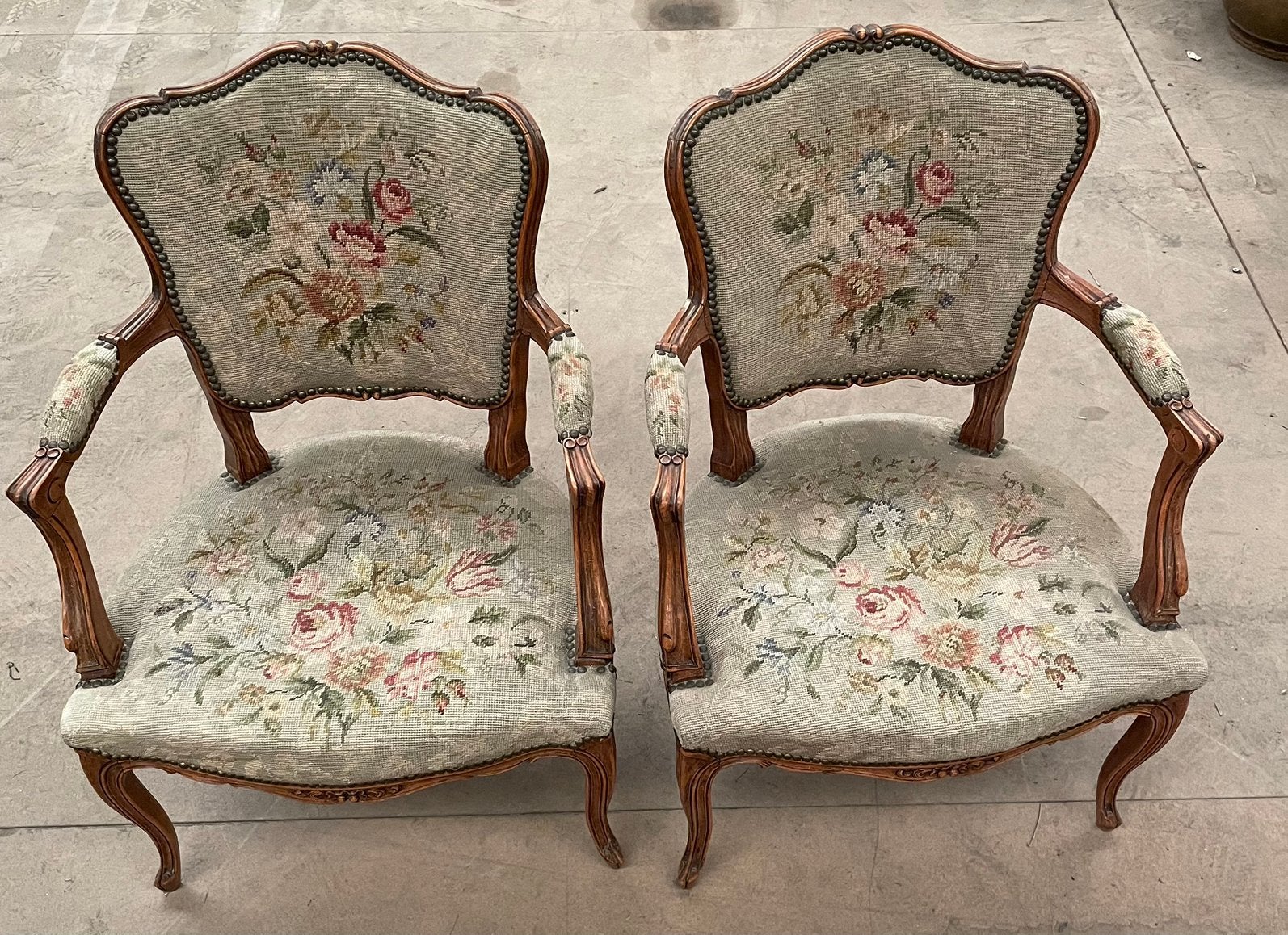 2 prachtige klassieke fauteuils – gebloemde bekleding, Ophalen