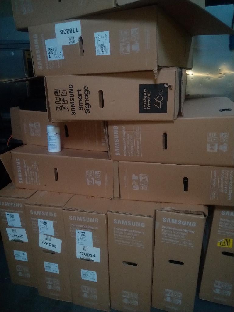 TV Schermen ; Professionele monitors., Audio, Tv en Foto, Televisies, Ophalen, 100 Hz, Samsung, 100 cm of meer