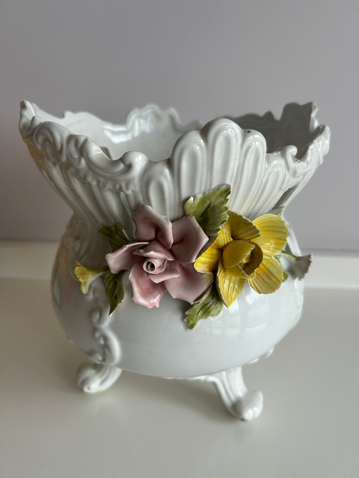 Antique vase porcelain, Ophalen of Verzenden