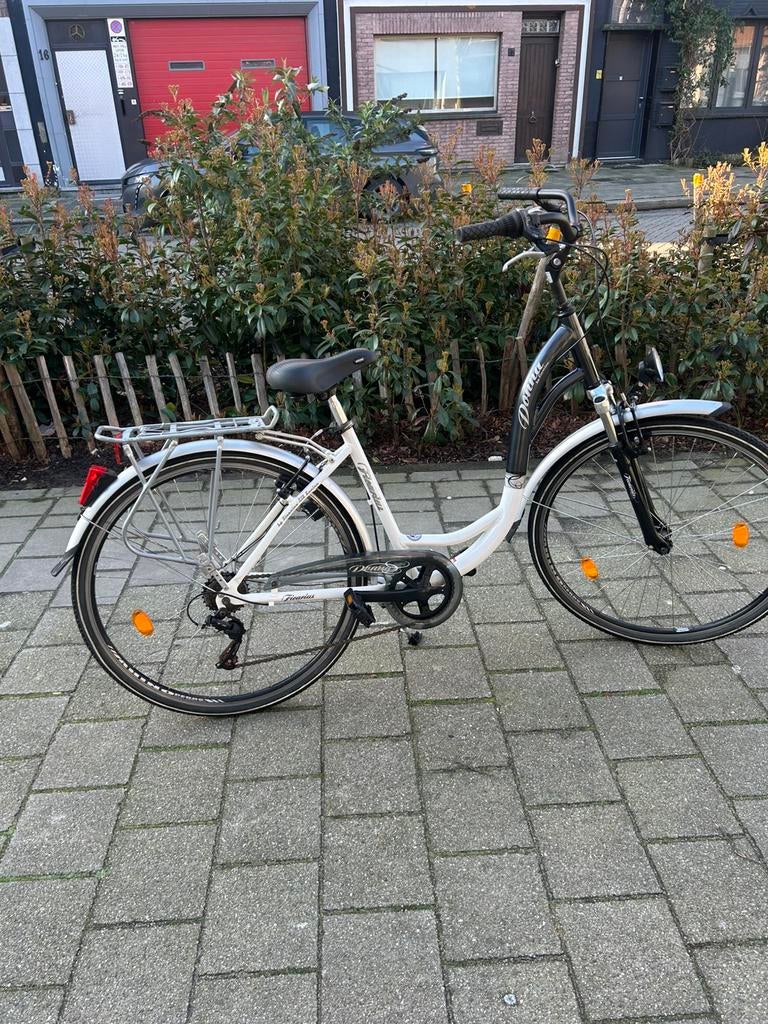 Damesfiets met lage opstap in prima staat, Fietsen en Brommers, Ophalen, Zo goed als nieuw
