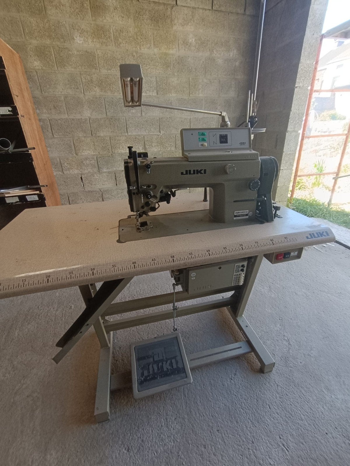 machine à coudre industrielle JUKI DMN-5420-4, Enlèvement, Machine à coudre