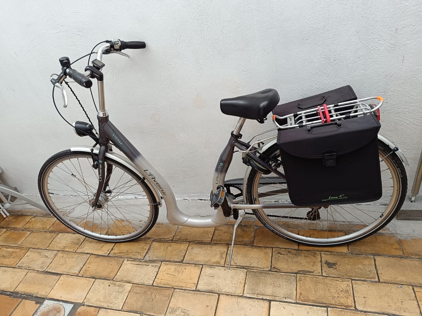 vrouwenfiets, Fietsen en Brommers, Ophalen
