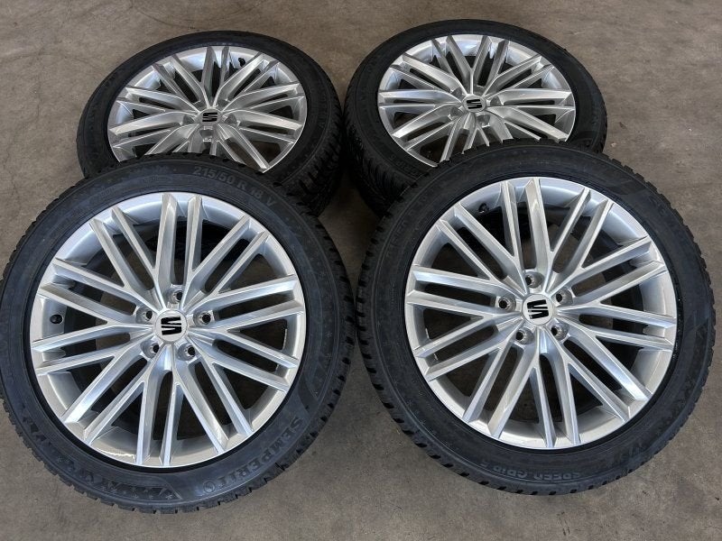 18 inch originele velgen + winterbanden Seat Ateca, Auto-onderdelen, 18 inch, -, -, Banden en Velgen