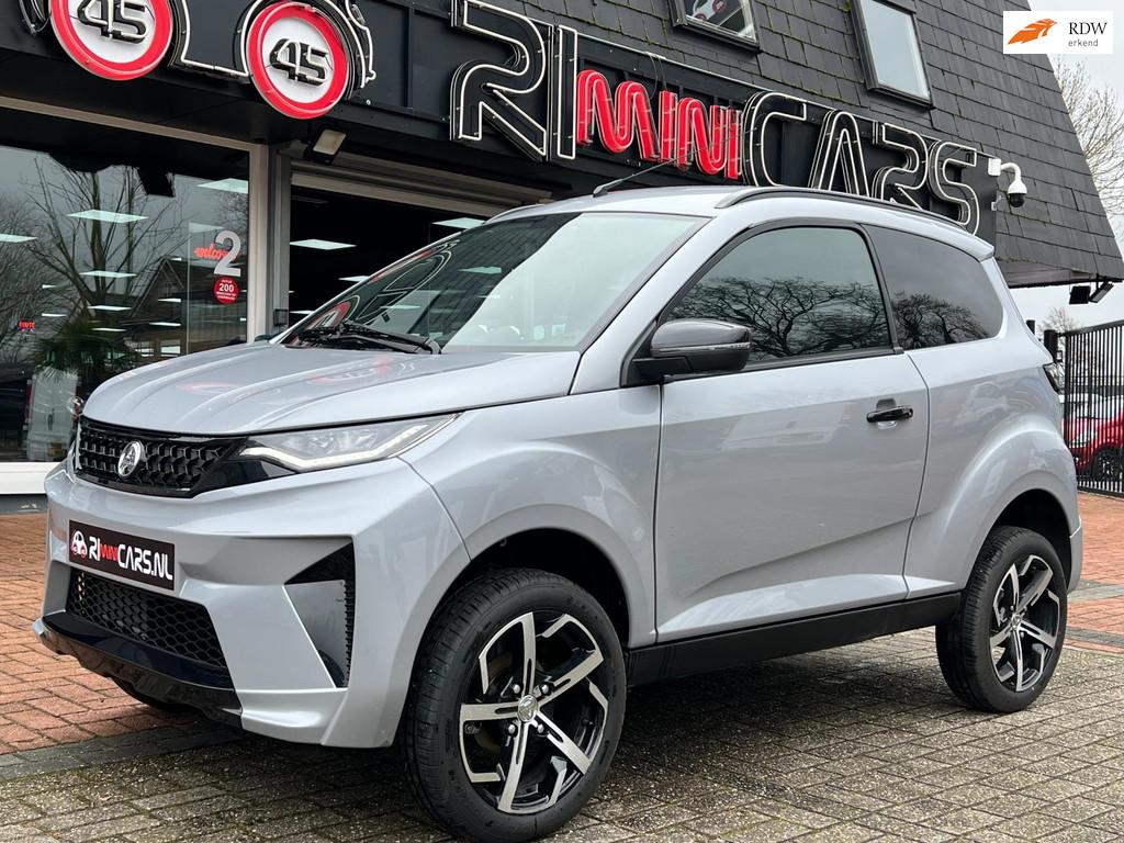 Aixam Crossover Brommobiel Ambition | Nieuw | 2024 | BTW | H, Utilisé, R
r  r, Info@riminicars.nl, R