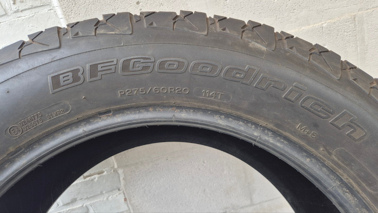 275/60r20 M+S BFGoodrich Rugged Terrain T/A, pneu DODGE RAM, Autos : Pièces & Accessoires, Pneus & Jantes, Pneu(s), 4 Saisons