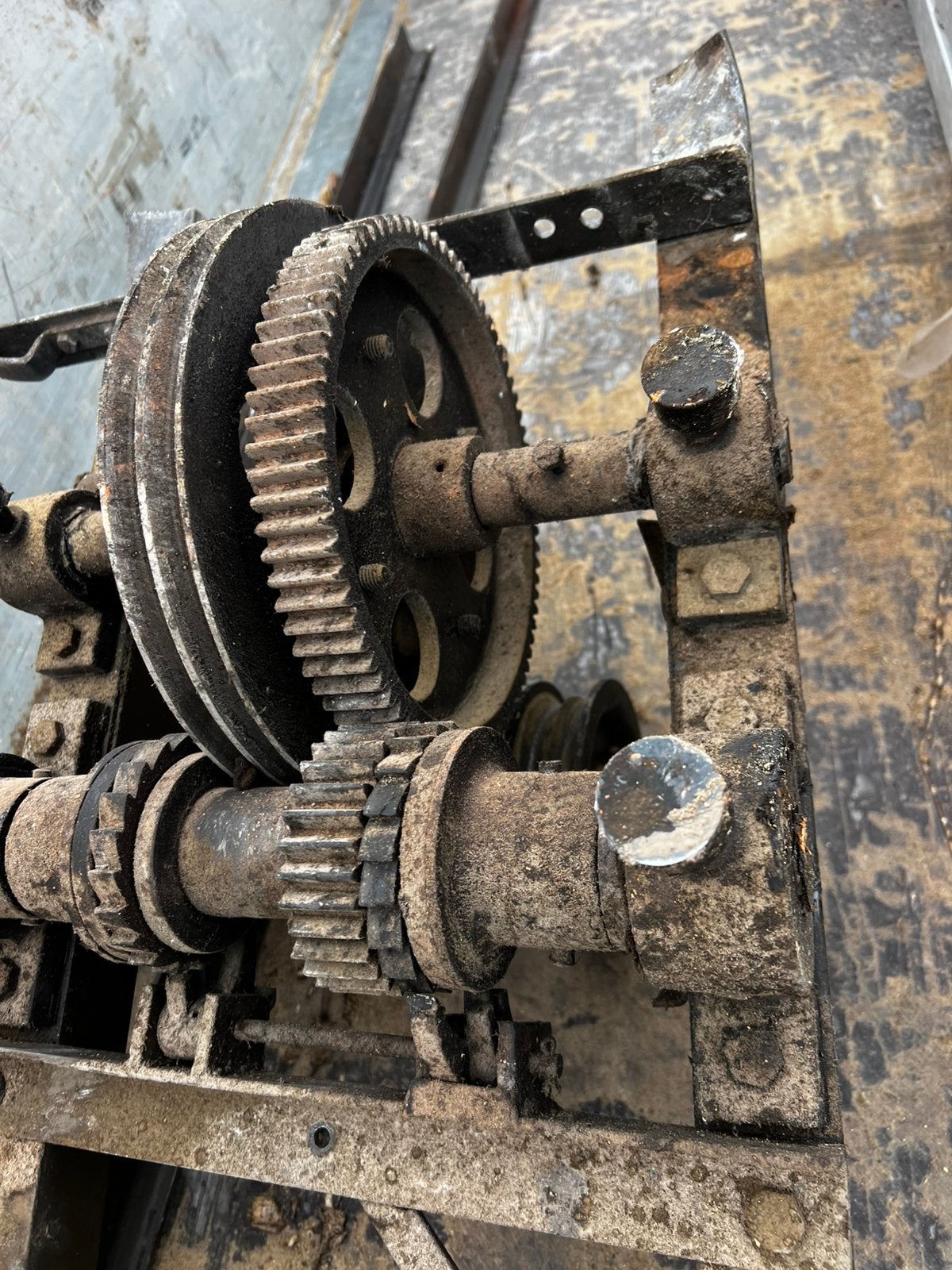 Ancien Montecharge, Bricolage & Construction, Enlèvement, Comme neuf