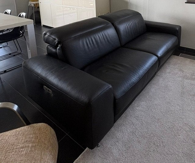 Zwarte design 2-zitbank, leder en zeer comfortabel, Ophalen, Modern / design, Tweepersoons, Zo goed als nieuw