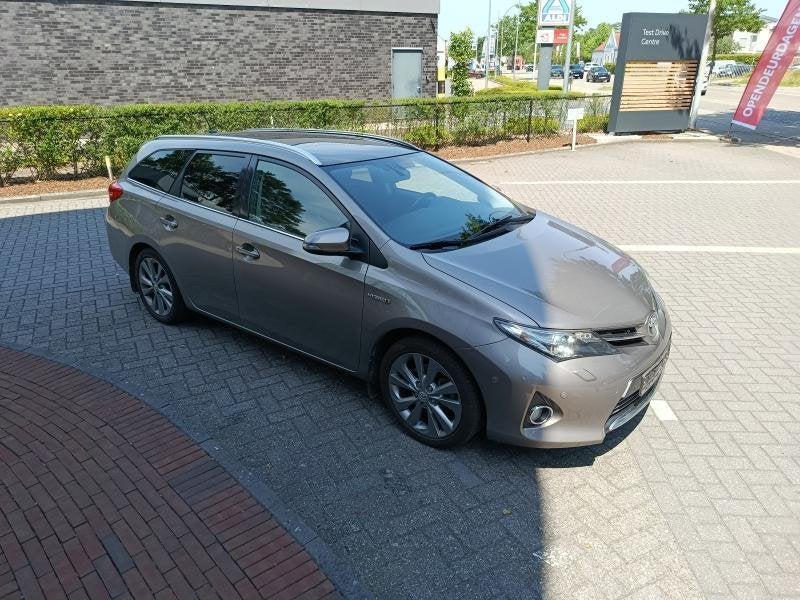 Toyota Auris Premium, Automaat, Euro 5, Bruin, Parkeersensor