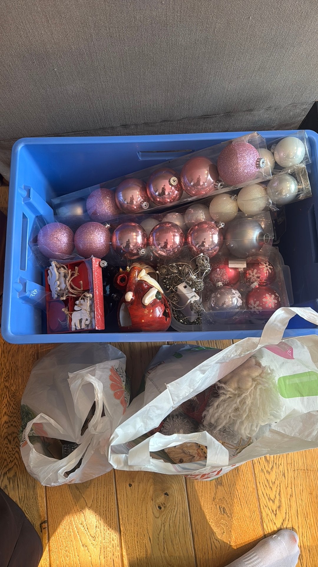 Boîte complète de cadeaux de Noël, Divers, Noël, Enlèvement, Utilisé