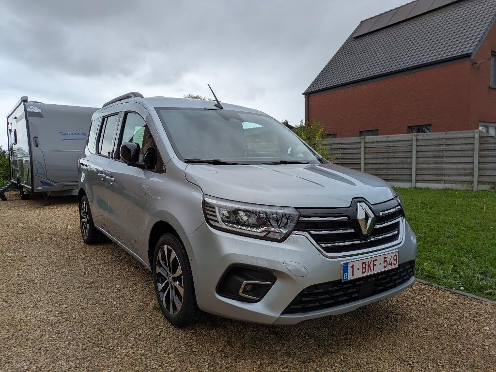 Renault Kangoo techno - TCE130 EDC, Auto's, Renault, Particulier, Kangoo, ABS, Achteruitrijcamera, Adaptive Cruise Control, Airbags