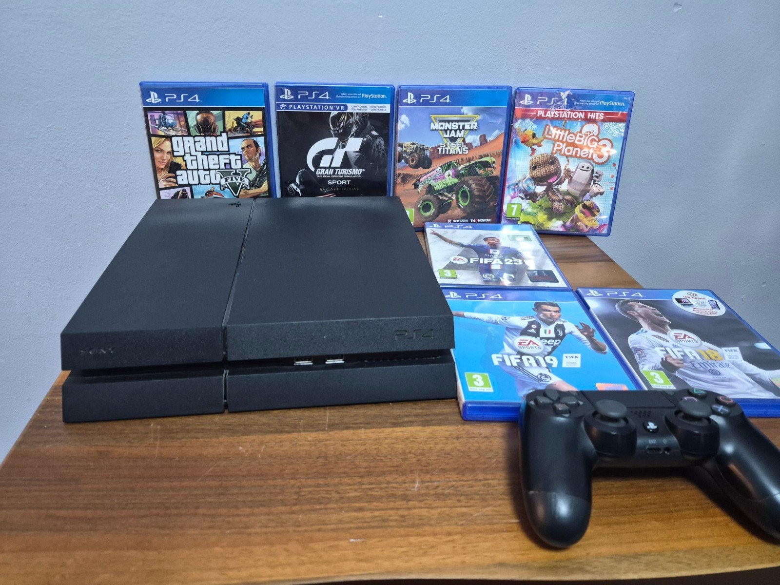 Playstation 4 avec 7 jeux, Consoles de jeu & Jeux vidéo, 500 GB, Enlèvement ou Envoi, Avec 1 manette, Avec jeux