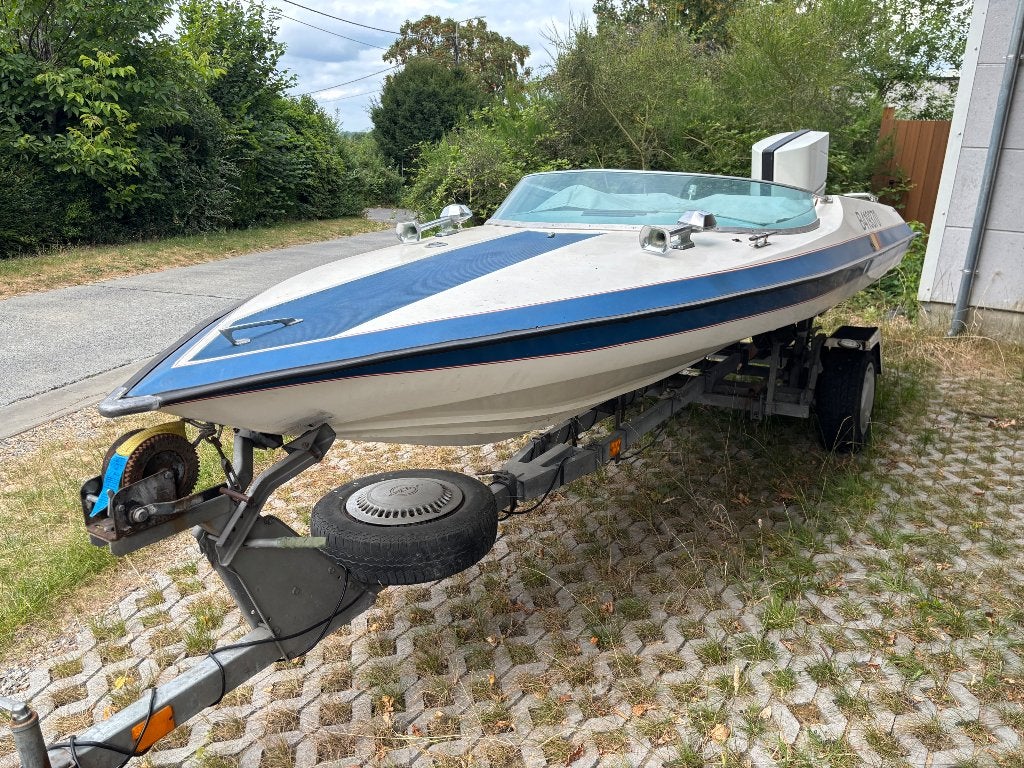 Piranha boot 90 pk, Watersport en Boten, Speedboten, Gebruikt, Benzine, 70 tot 120 pk, Buitenboordmotor, Polyester, Ophalen