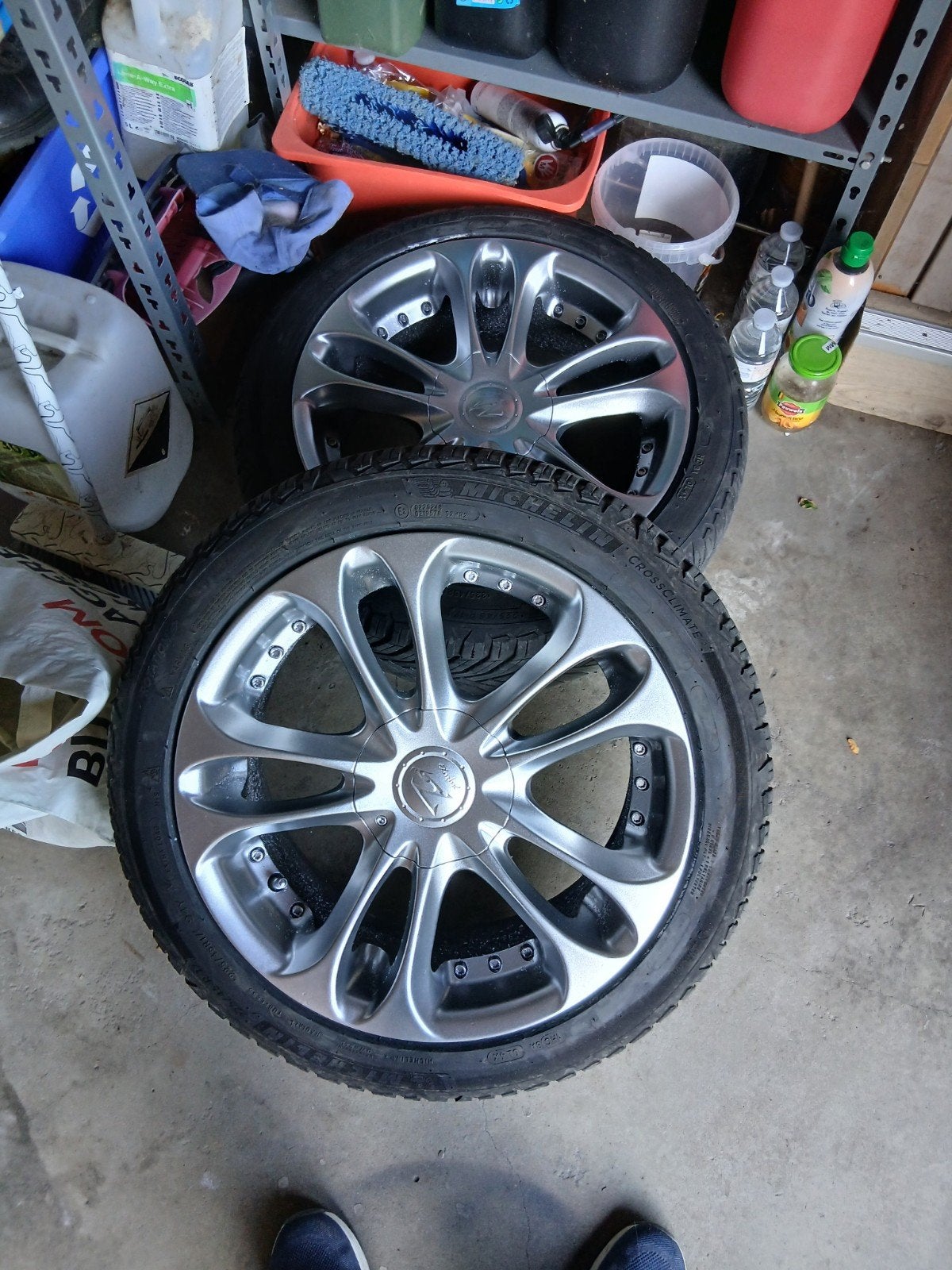 Jantes 5x114.3 17 avec pneus 4saisons Michelin, Enlèvement, Pneu(s)