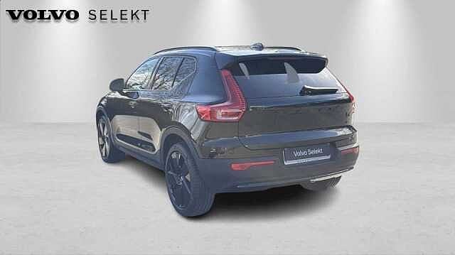 Volvo XC40 B3 AUT Black Edition Plus * 360 * pano, Auto's, Automaat, Euro 6, 1969 cc, Zwart