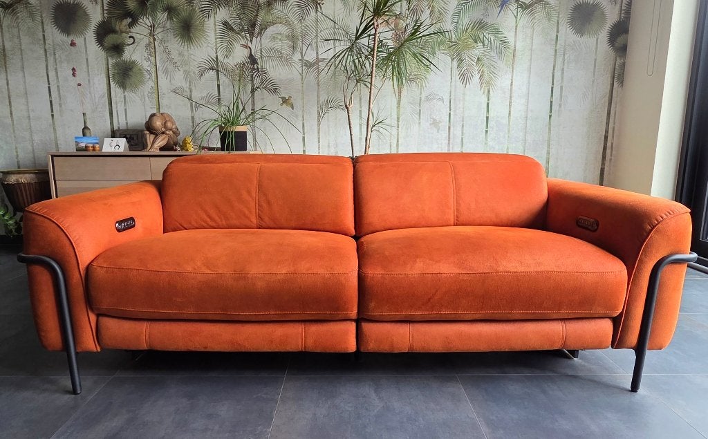 Canapé 2,5 places, moderne, ajustable. « orange brûlée »., Maison & Meubles, 100 à 125 cm, 200 à 250 cm, Banc droit, Comme neuf