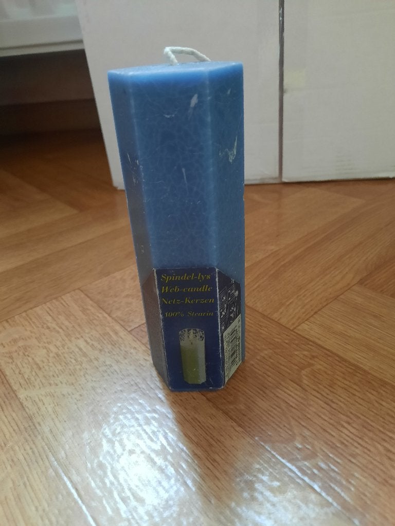 speciale mooie nieuwe hoekige kaars blauw 15 cm spindel tys, Huis en Inrichting, Woonaccessoires | Kandelaars en Kaarsen, Ophalen of Verzenden