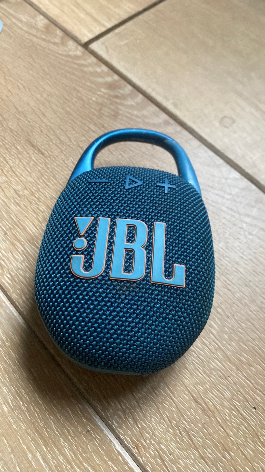Pince JBL 4, Neuf, Haut-parleur central, 60 à 120 watts, Enlèvement ou Envoi