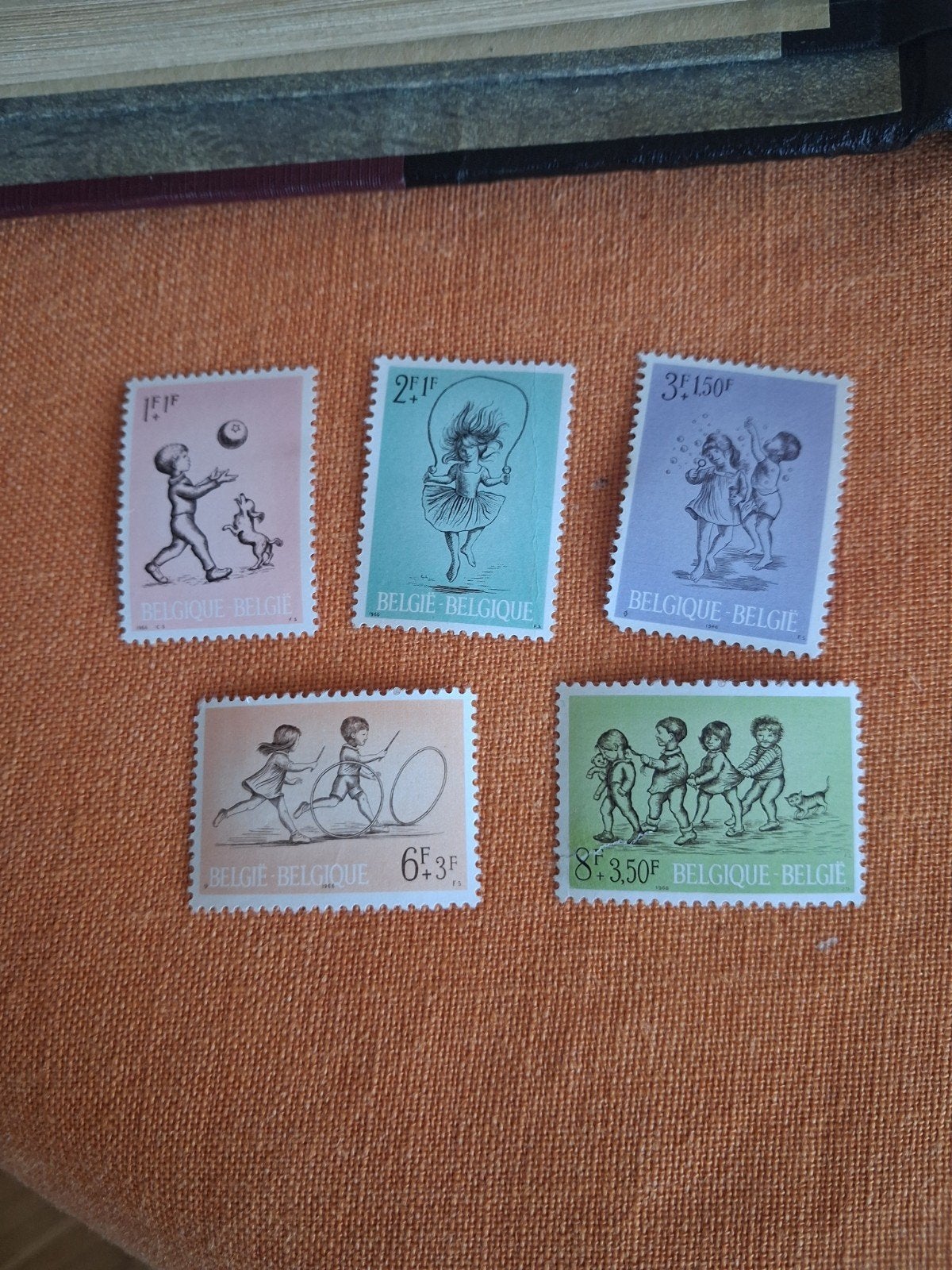 1966 solidarité  5 timbres enfants, Enlèvement ou Envoi, Enfants