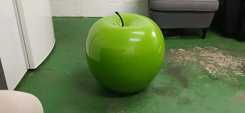 Kunst appel, zeer goede staat., Ophalen, Zo goed als nieuw, Groen, Steen/keramiek