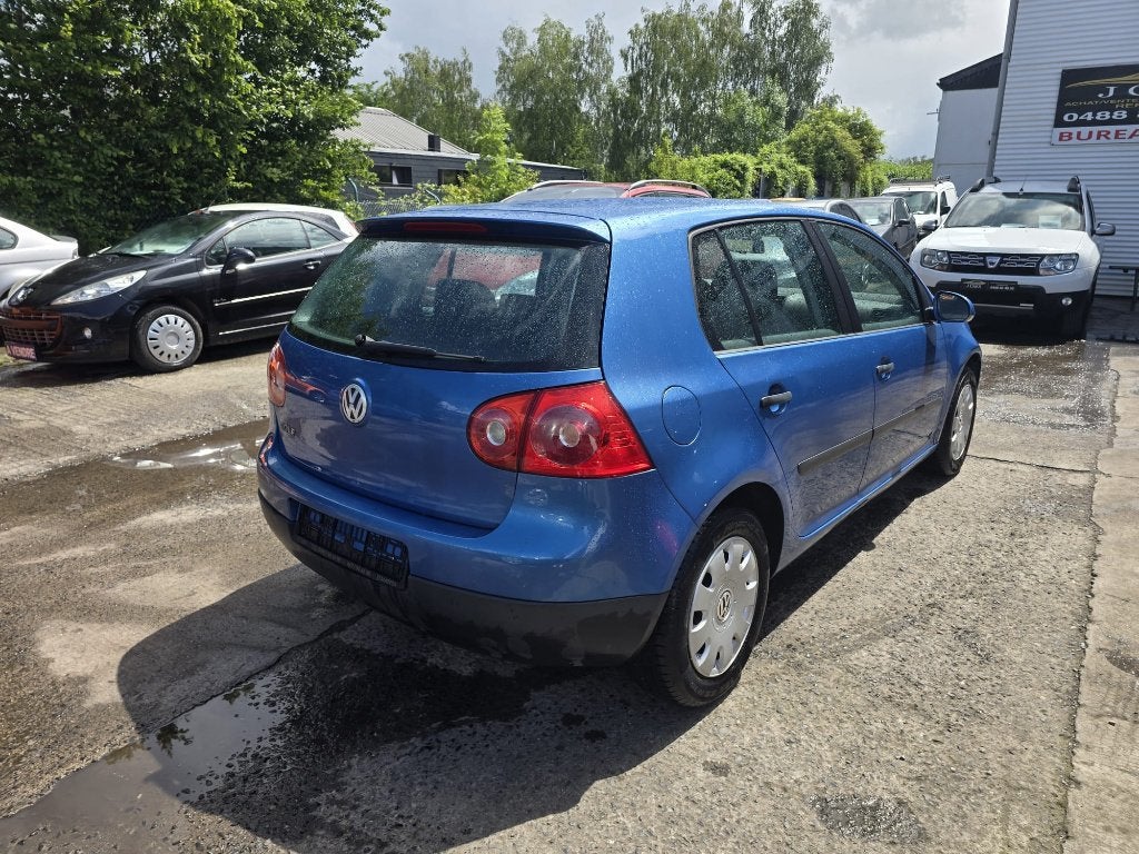 Volkswagen golf 5 1400cc essence 168000km 5ptes clim, Auto's, Stof, Blauw, Bedrijf, Handgeschakeld