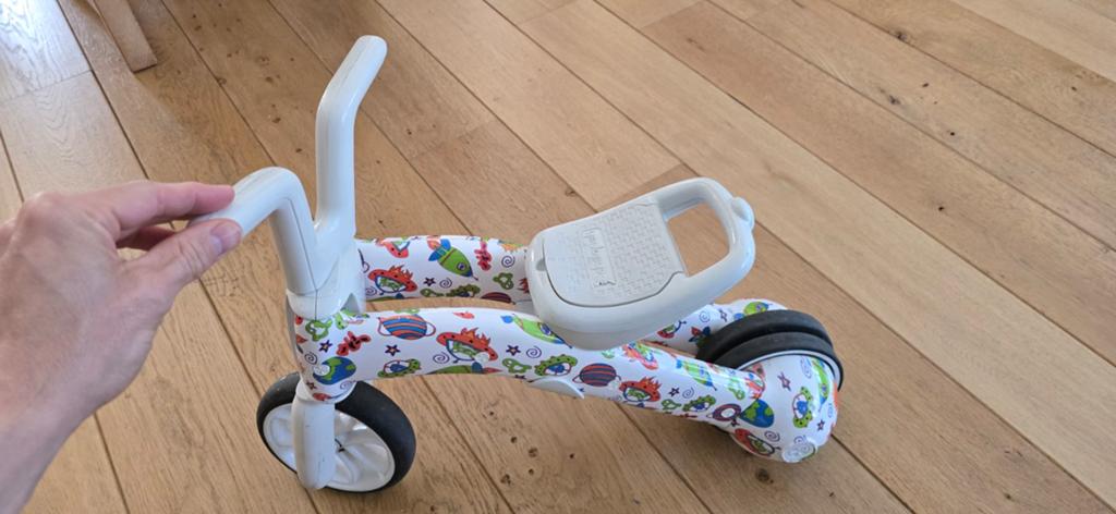 Vélo d'équilibre Chillafish., Enlèvement, Utilisé, Vélo d'équilibre