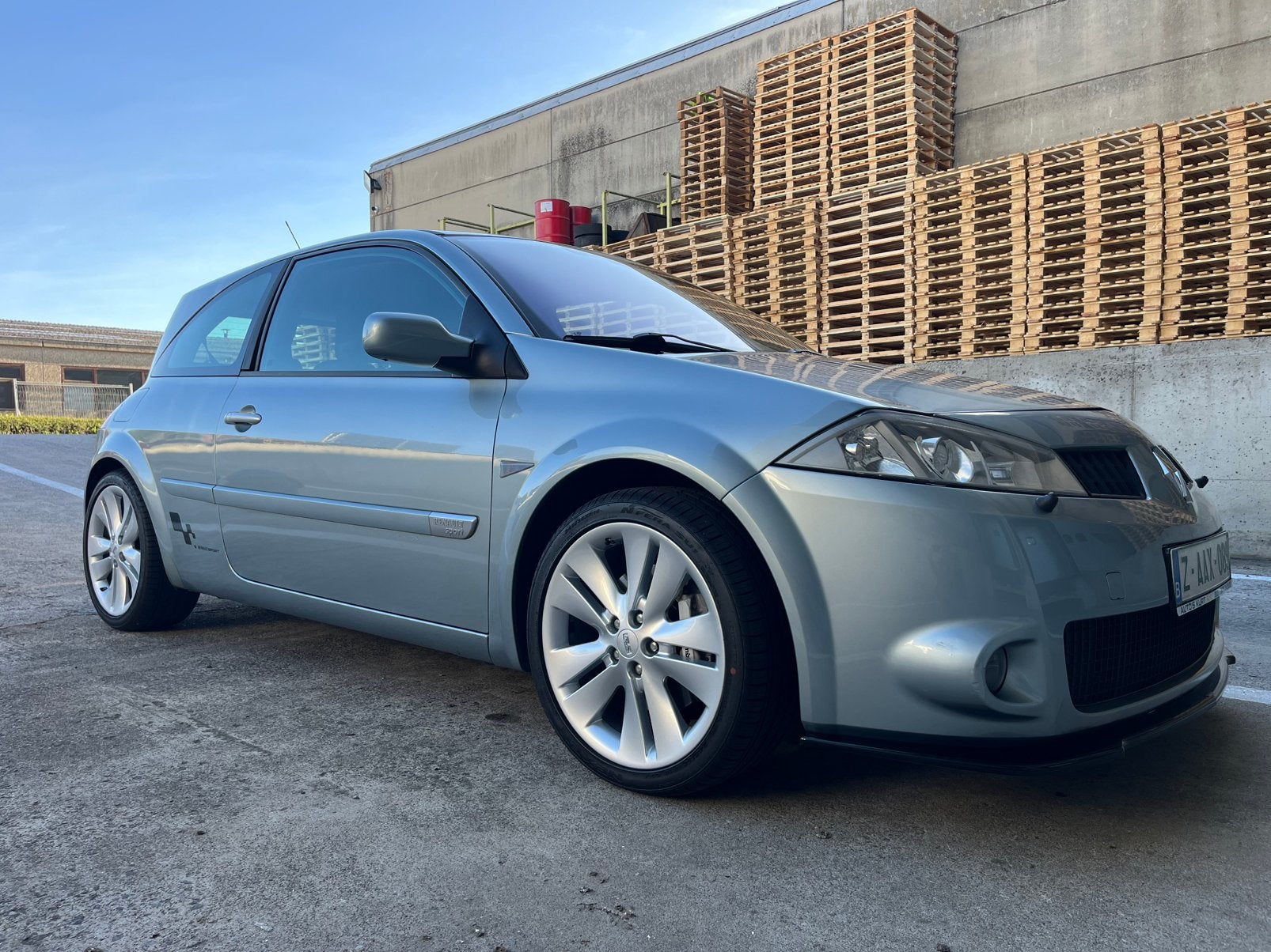 Megane R26 RS in showroomconditie Gekeurd met Garantie, Auto's, Voorwielaandrijving, Zwart, 4 cilinders, Leder en Stof