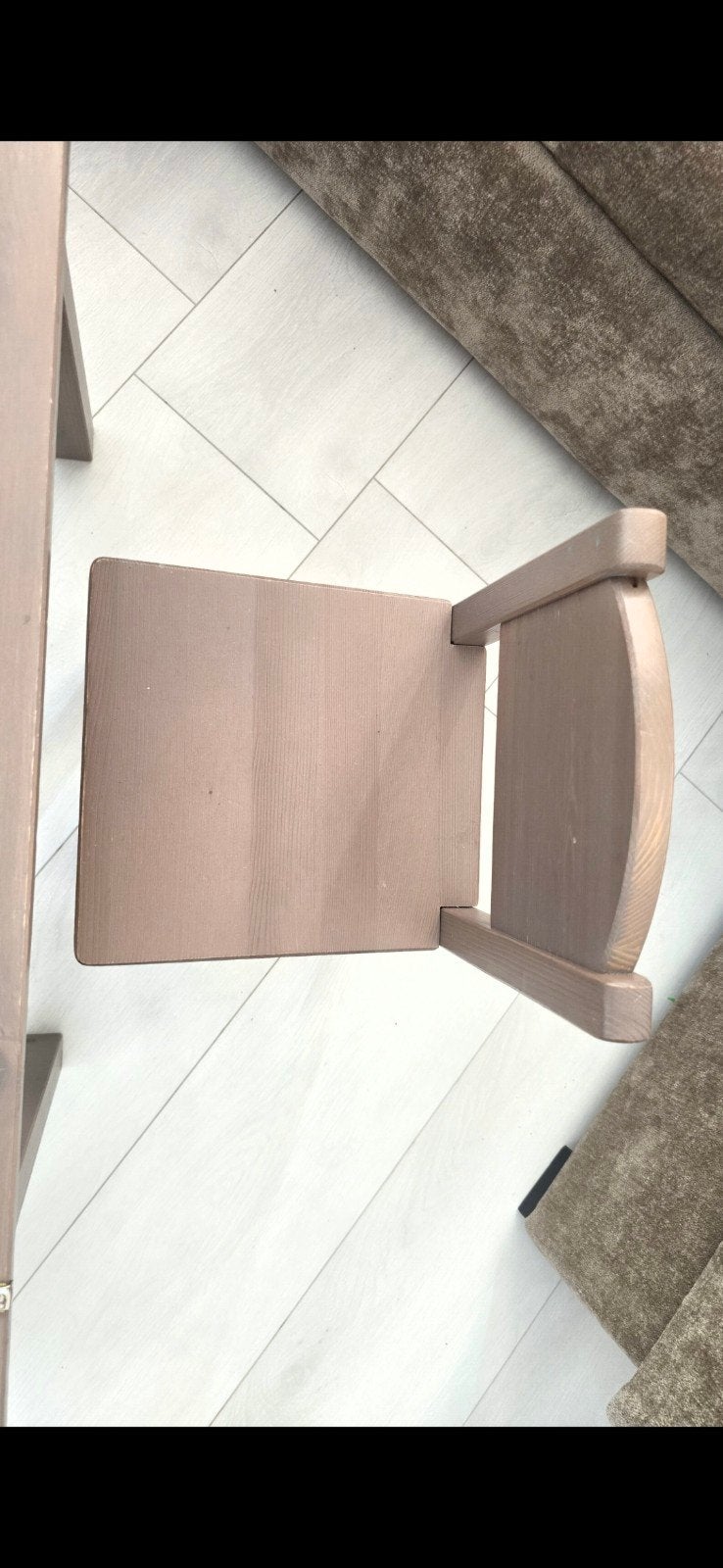 Table et chaise pour enfants, Enlèvement