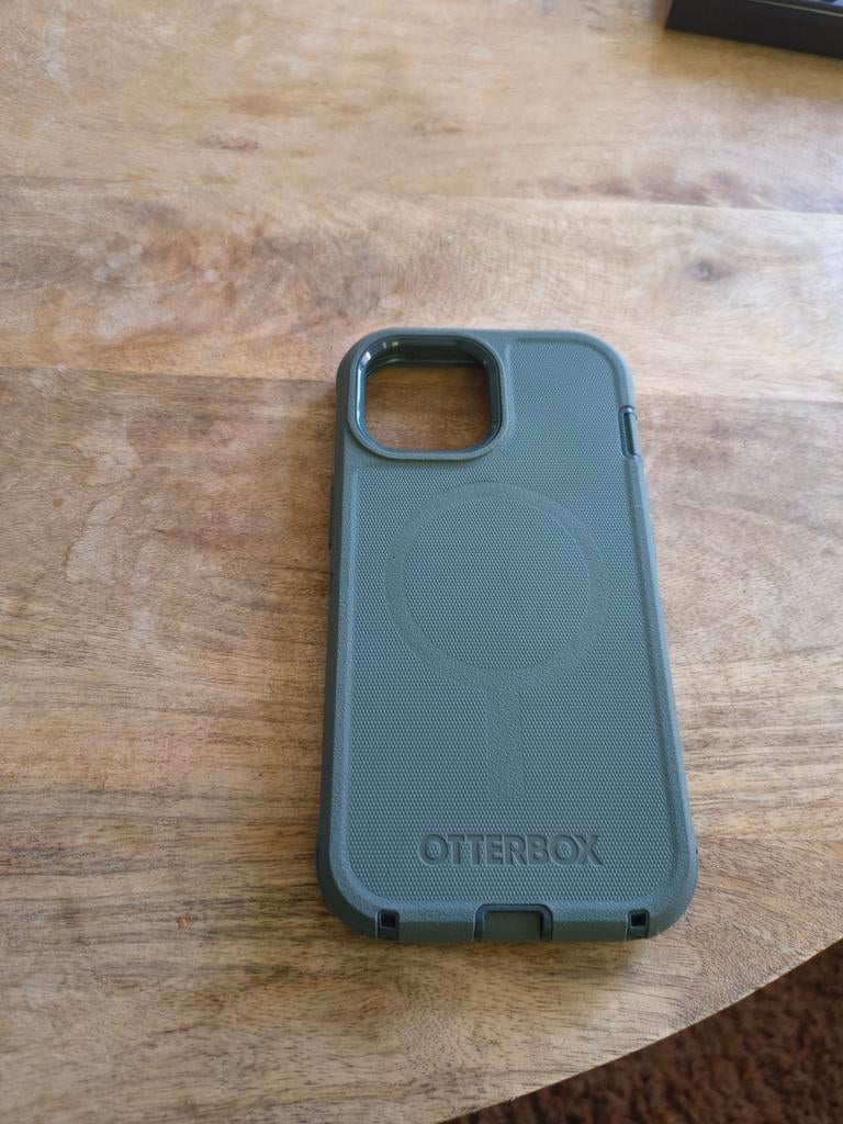 Otterbox hoesje  iPhone, Telecommunicatie, Mobiele telefoons | Hoesjes en Screenprotectors | Apple iPhone, Ophalen, MagSafe, OtterBox