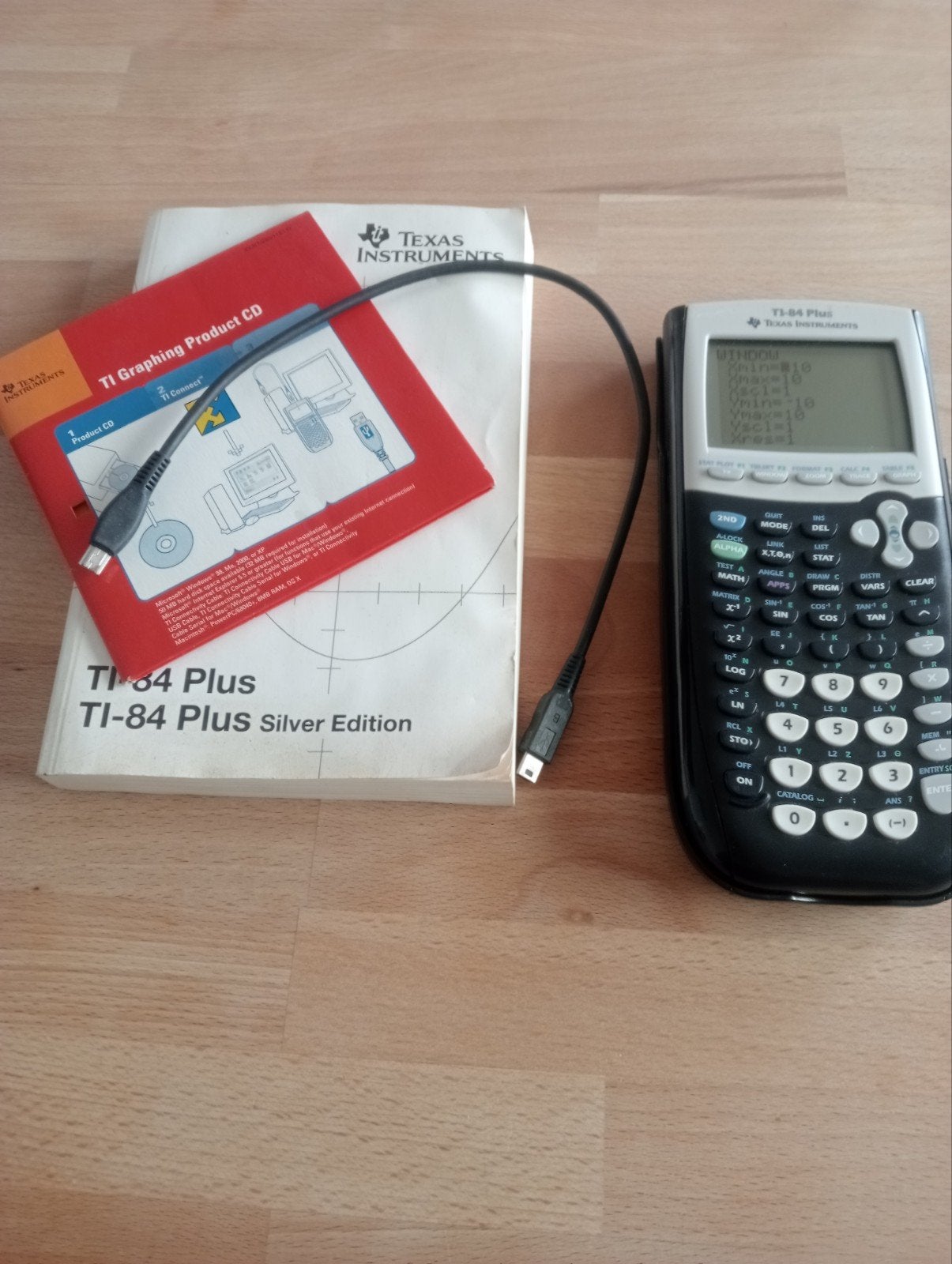 Texas Instruments TI-84 plus met toebehoren, Diversen, Rekenmachines, Zo goed als nieuw, Grafische rekenmachine, Ophalen of Verzenden