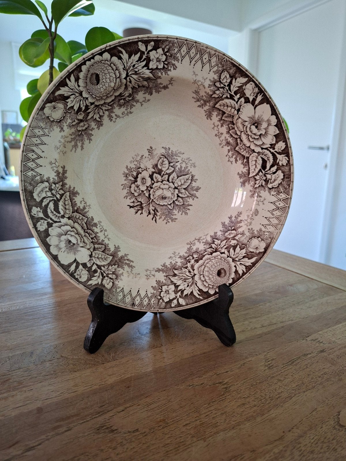 Bord Boch Frères Jardiniere 2 stempels, Antiek en Kunst, Antiek | Servies los, Ophalen of Verzenden